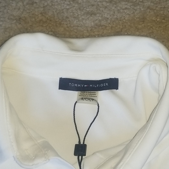 NWT Tommy Hilfiger Women Sleeveless Button Up Top - Picture 6 of 8